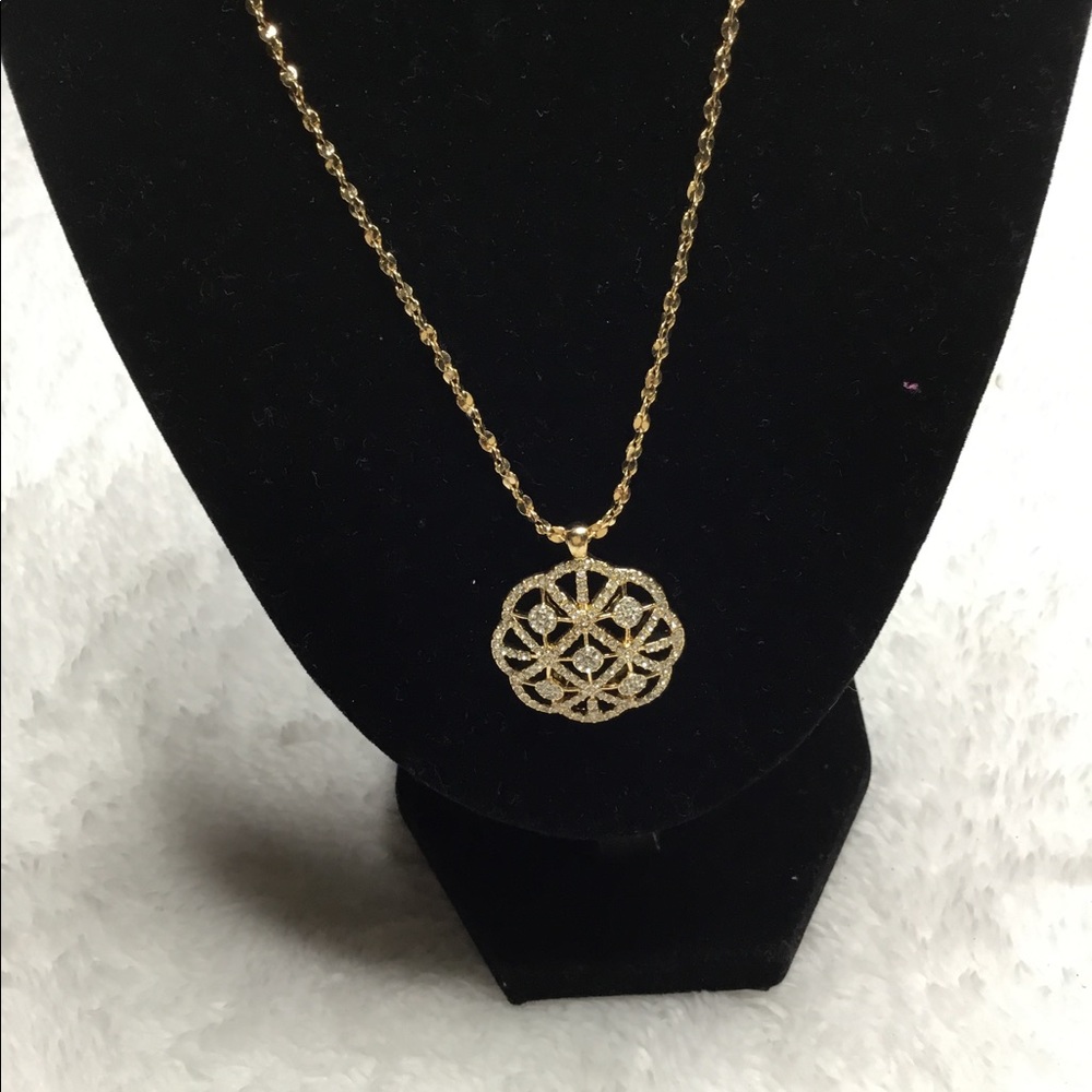 Charter 🌸SOLD🌸  Club Gold Disc-Like Necklace - Picture 2 of 7